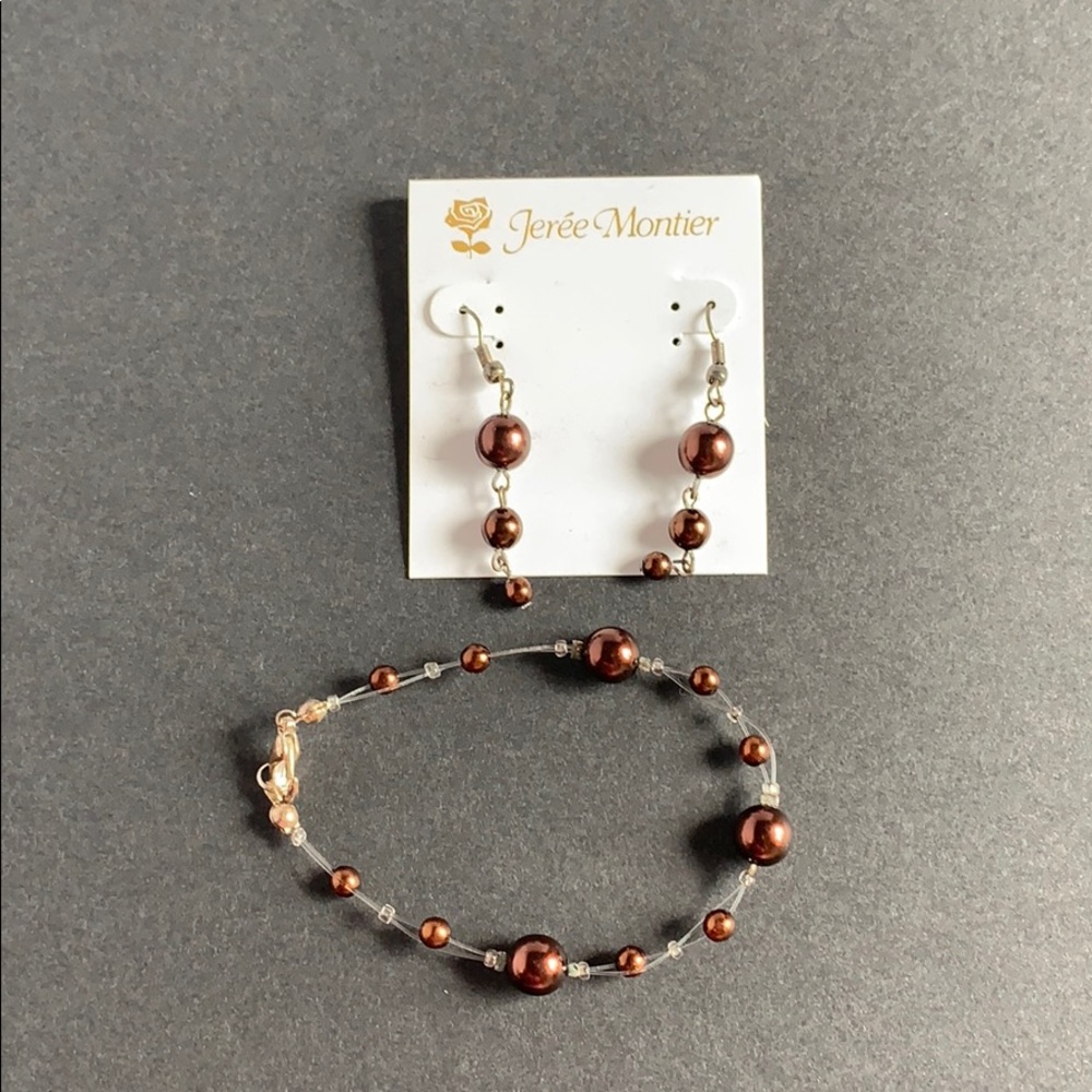 ❤️MAKE OFFER❤️ Earrings and Bracelet